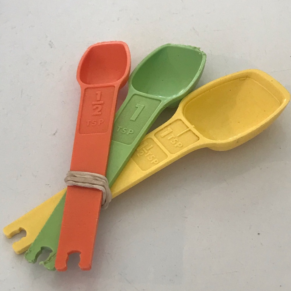 Tupperware Measuring Spoons - Picture 4 of 7